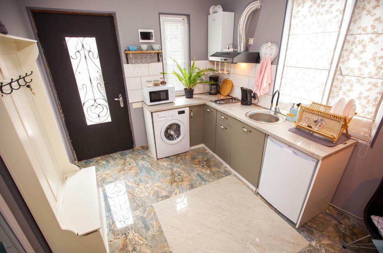 Firuzi Apartment Tbs Тбилиси Экстерьер фото